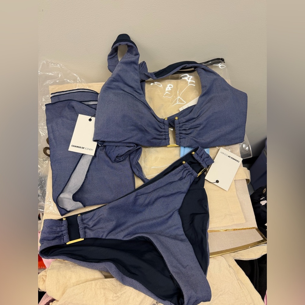 Swimwear set change of scenery NWT